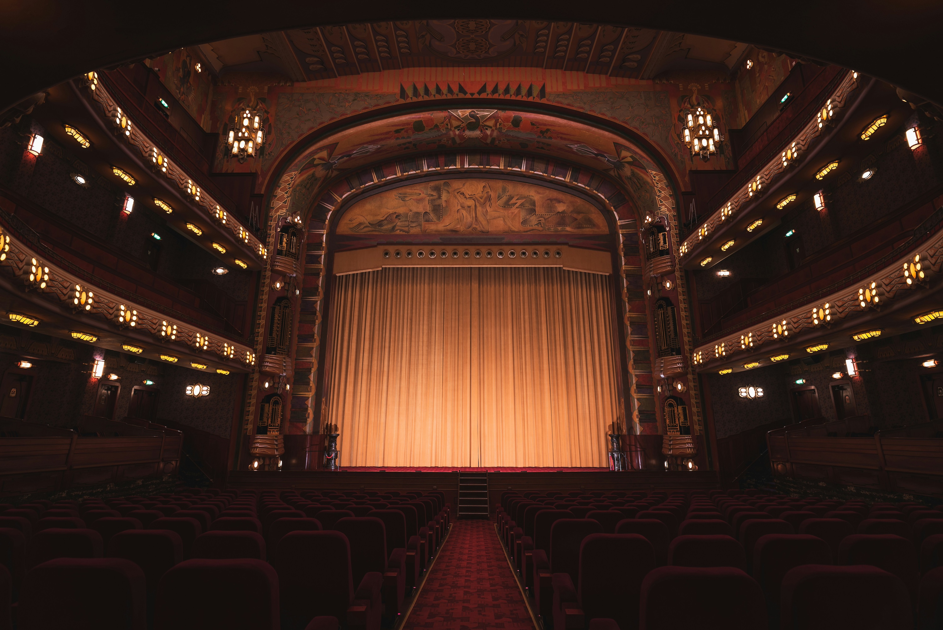 picture of a theater